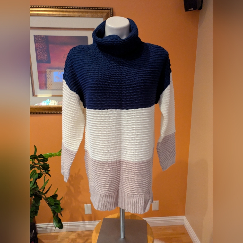 PrinStory Turtleneck Sweater - Navy, White, and Gray Size M( 8- 10) New no tags